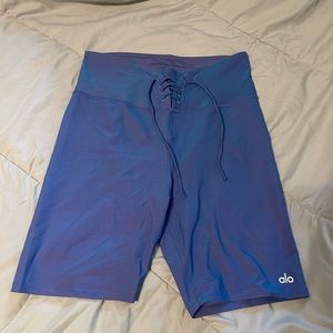 EUC iridescent Alo yoga bike shorts